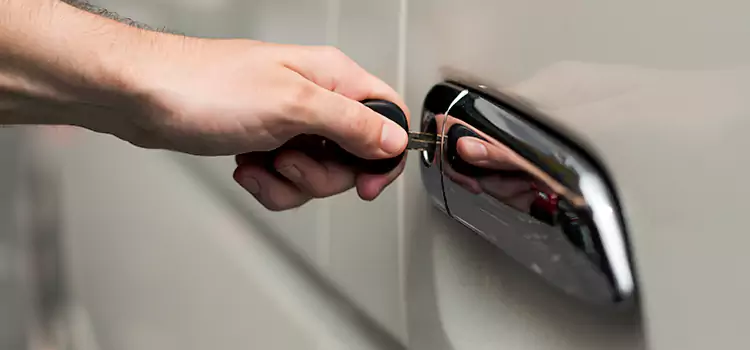 Why Choose Our Auto Locksmith Team in Maple Heights, OH?